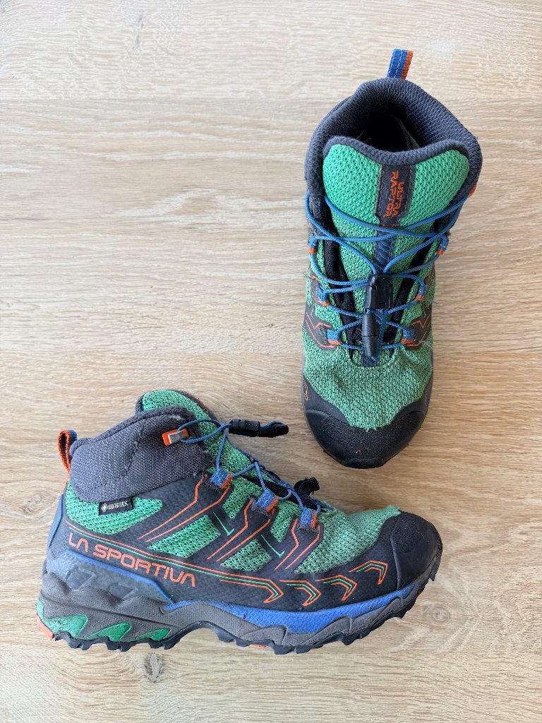 La Sportiva Ultra Raptor II Mid  GTX maat 34, Sport en Fitness, Bergsport en Wandelen, Ophalen of Verzenden, Gebruikt, Schoenen