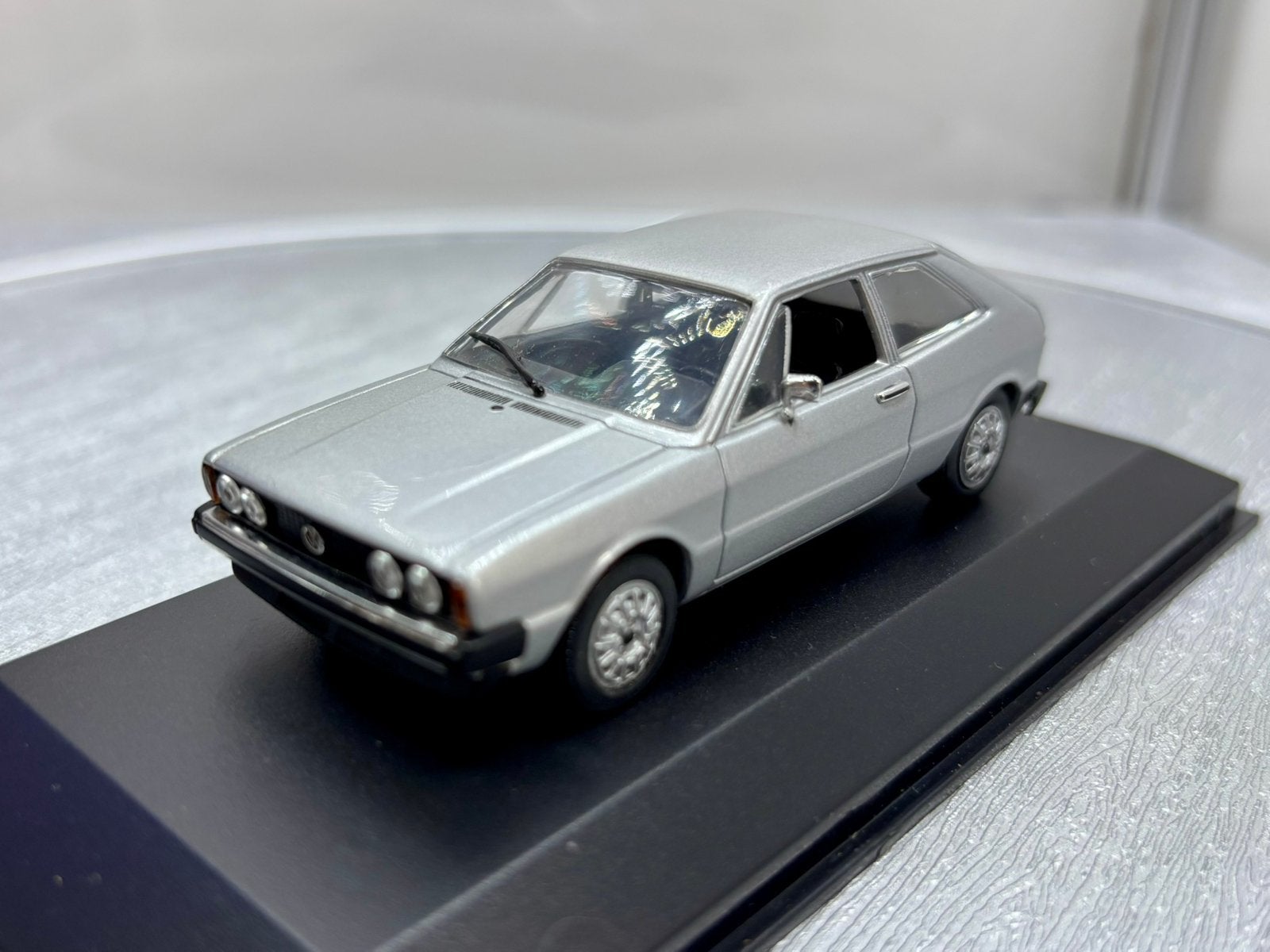 1:43 Volkswagen scirocco, Enlèvement ou Envoi, Comme neuf, MiniChamps