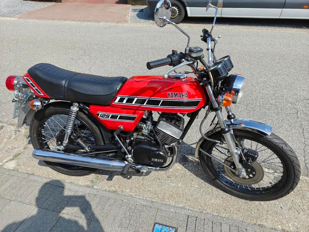Yamaha RD125 DX, Particulier