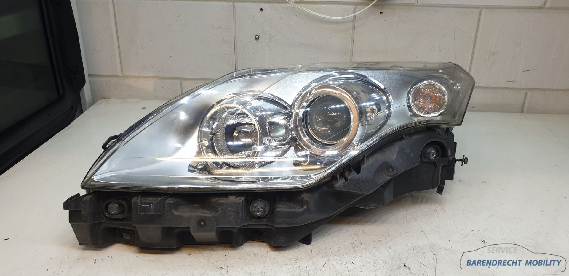 Phare avant gauche Laguna III Halog ne 260600033R c t conduc, Renault Group, Contact.group@renault.com, Renault, Utilisé