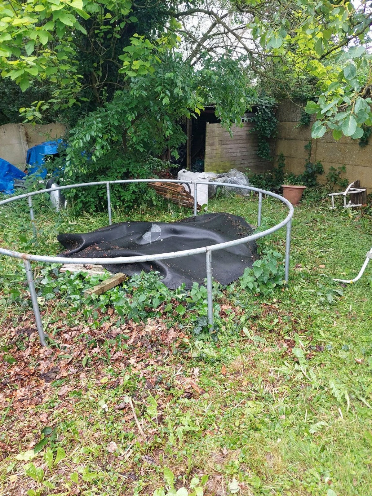 Trampoline merk Berg, Enlèvement