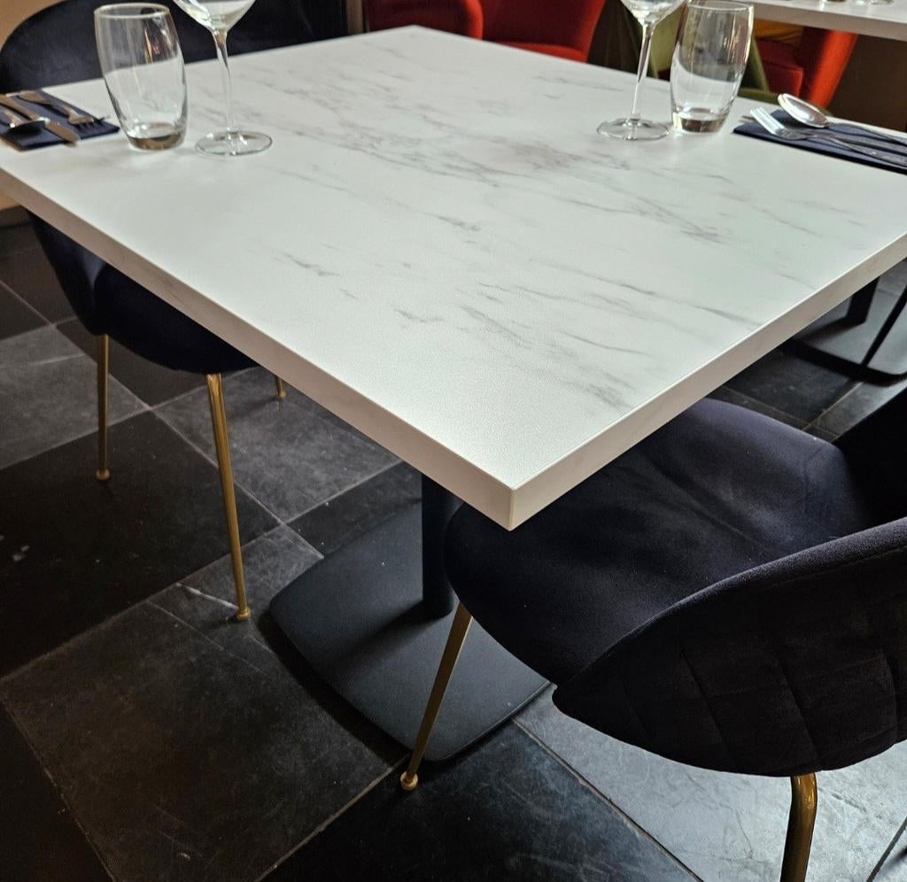 Tafels voor restaurant, Ophalen