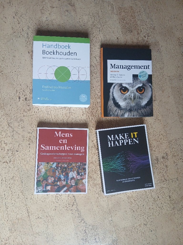 Boeken eerste jaar handelswetenschappen UGent, Livres, Enlèvement, Comme neuf, Enseignement supérieur professionnel, Diverse auteurs