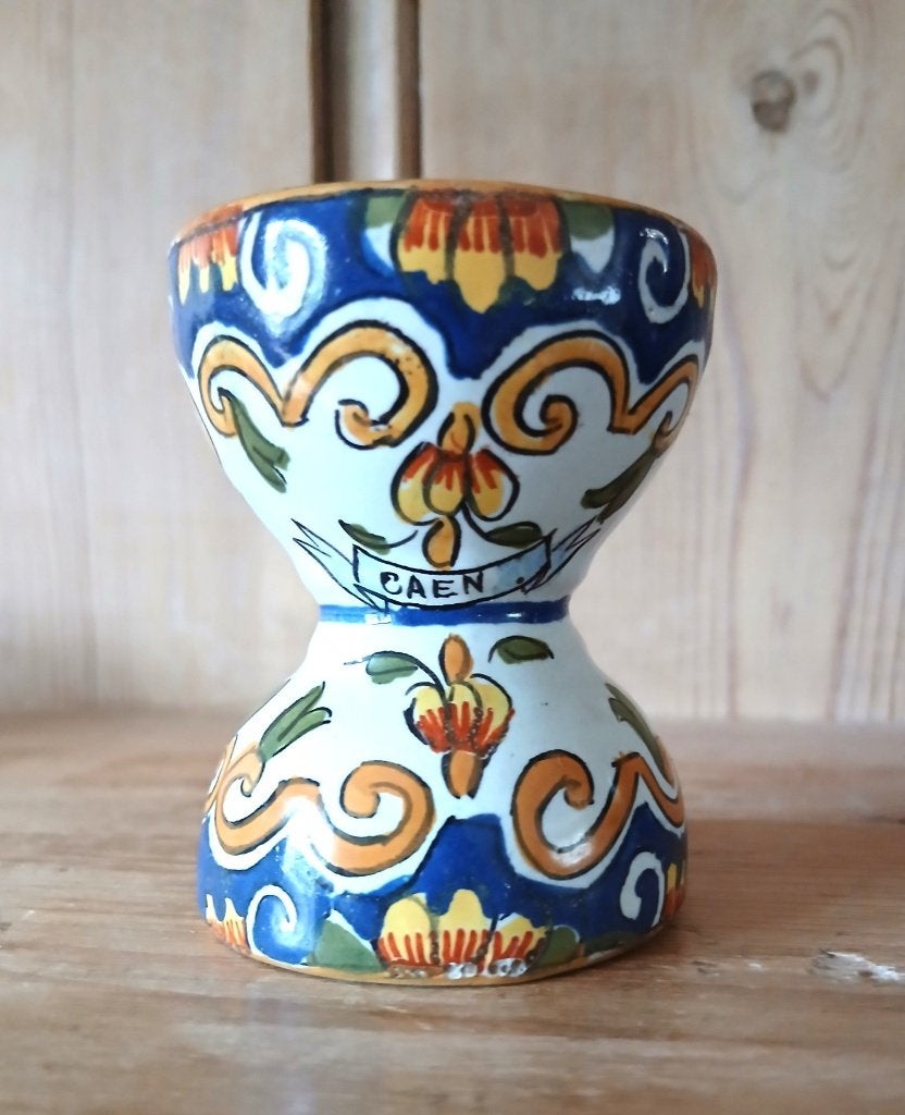 Ancien coquetier diabolo en faïence - décor Vieux Rouen, Enlèvement