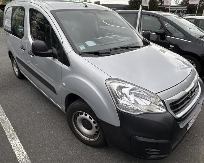 PEUGEOT PARTNER 1600 HDI 100cv UTILITAIRE SUPERBE GARANTIE, Autos, Achat, 3 places, Boîte manuelle, Entretenue par le concessionnaire