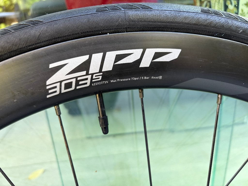 Zipp 303s carbon racewielen ( als nieuw }, Gravelbike, Zo goed als nieuw, Carbon, Ophalen