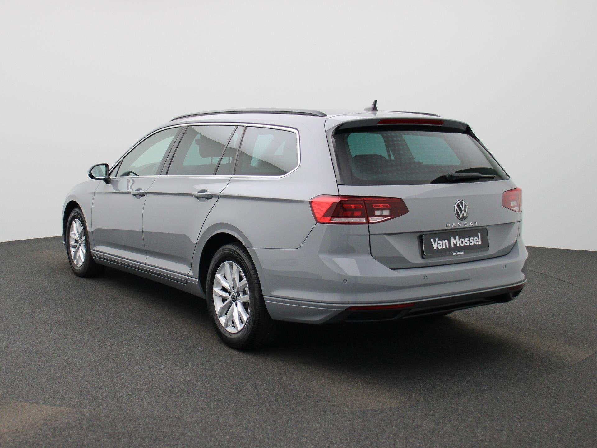 Volkswagen Passat 2.0 TDI SCR DSG Business (automatique), Argent ou Gris, Entreprise, Noir, 5 portes