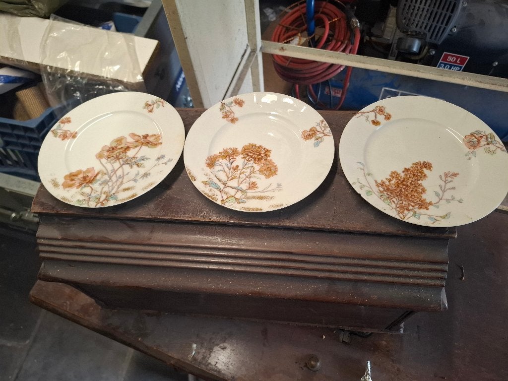Lot 3 assiettes Porcelaine de Limoges Jean Pouyat -, Enlèvement ou Envoi