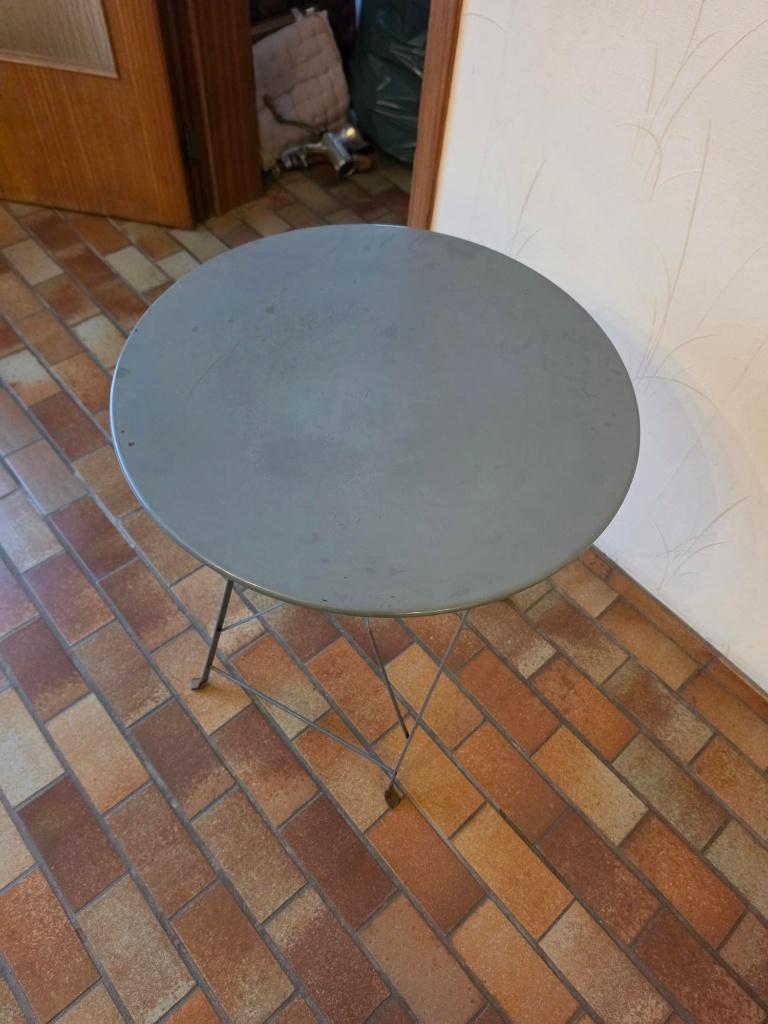 Table pliante à donner, Ophalen, Gebruikt, Rond, Metaal
