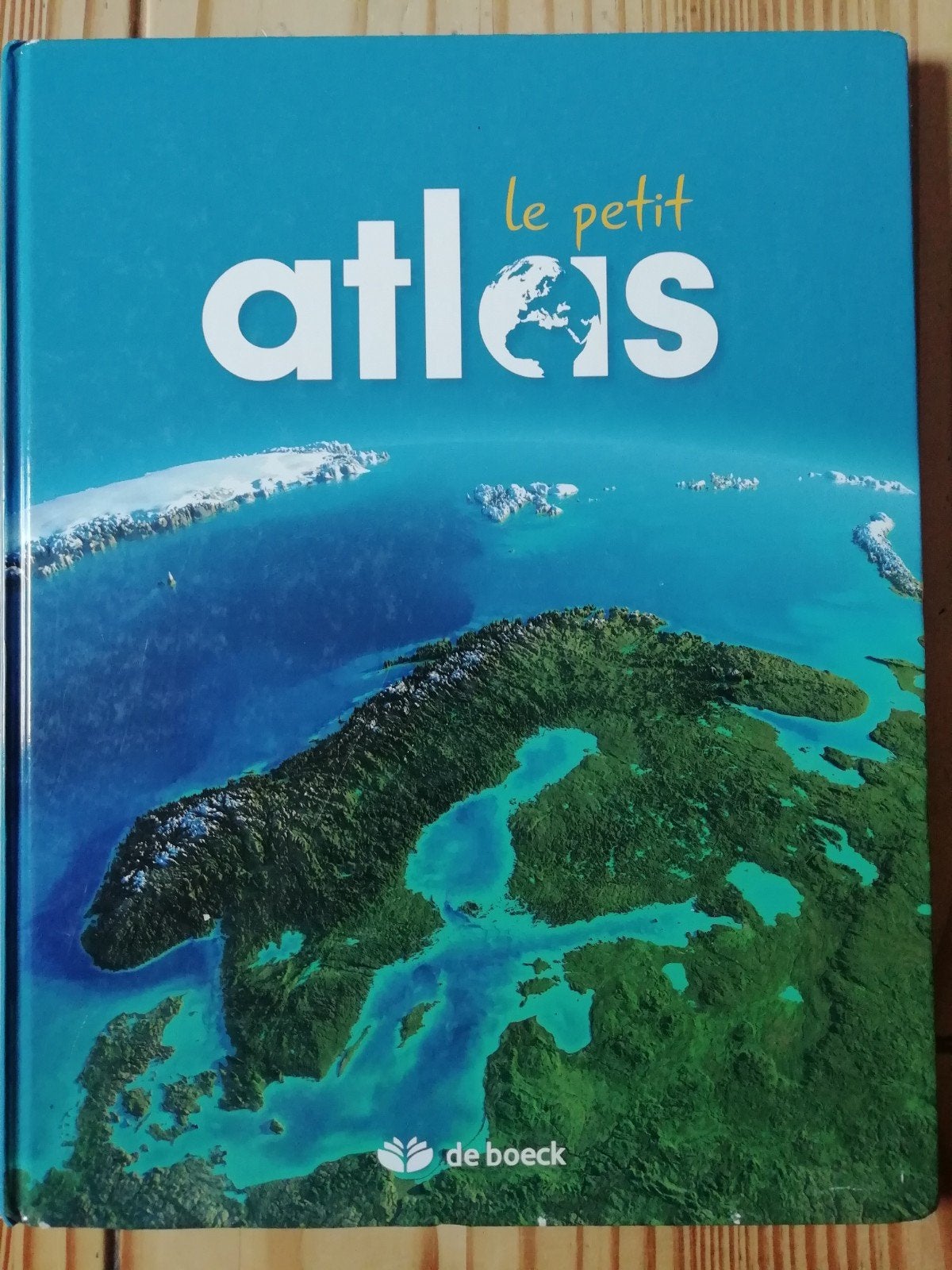 Le petit Atlas, Boeken, Atlassen en Landkaarten, Ophalen, Gelezen
