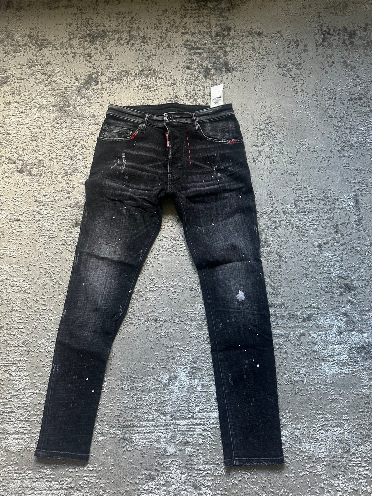 Jeans Dsquared2 noir avec peinture, Envoi, Comme neuf, Noir, W33 - W34 (confection 48/50)