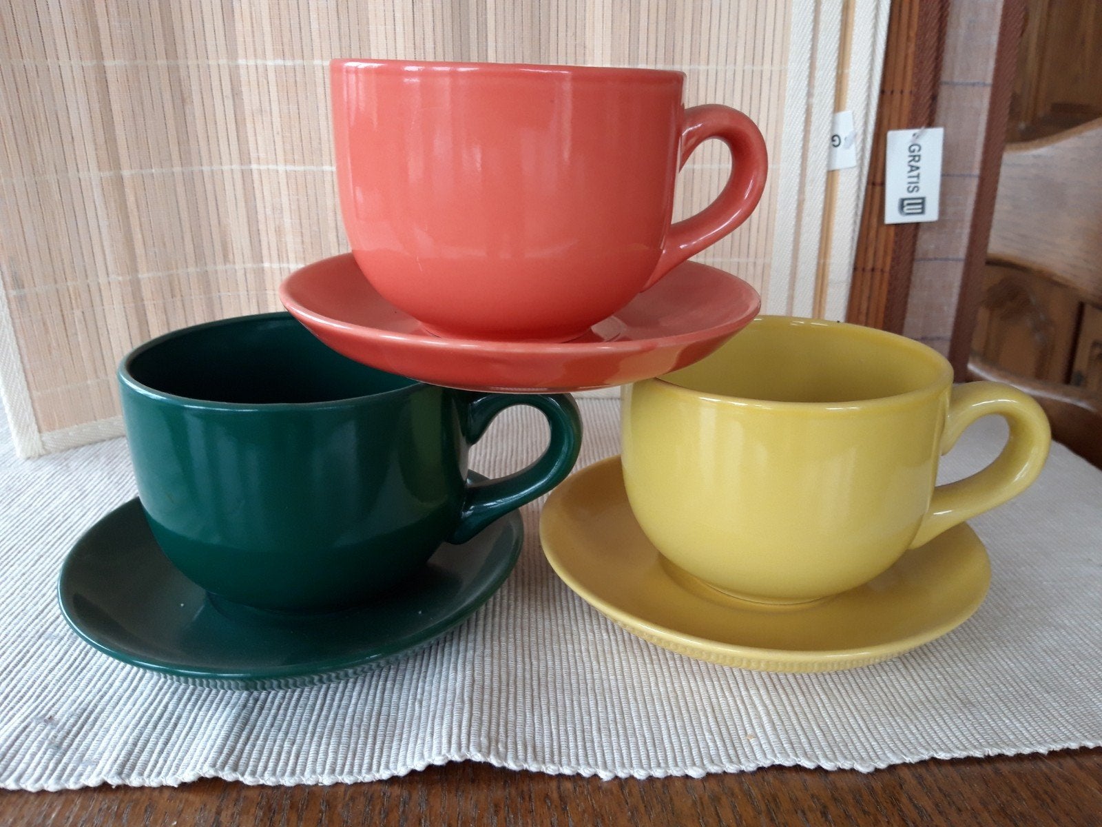 Grandes tasses à petit déjeuner, Enlèvement