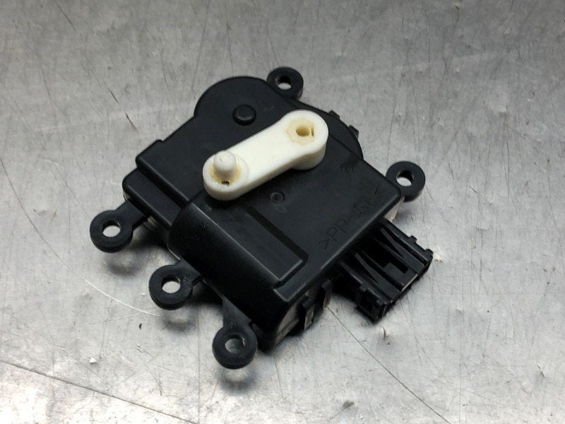 KACHELSTELMOTOR Mazda 3 Sport (BL14 / BLA4 / BLB4), Gebruikt, Mazda