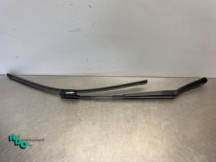 Bras essuie-glace avant d'un Volkswagen Polo (Polo 09-), Volkswagen, -, 3 mois de garantie, Utilisé