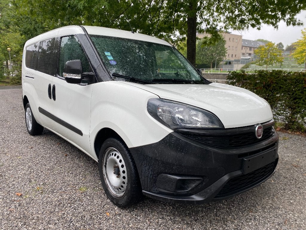 Fiat doblo utilitaire long Chassis 2018 1.4e 99000km book ok, Autos, Achat, 6 portes, Euro 6, 2 places