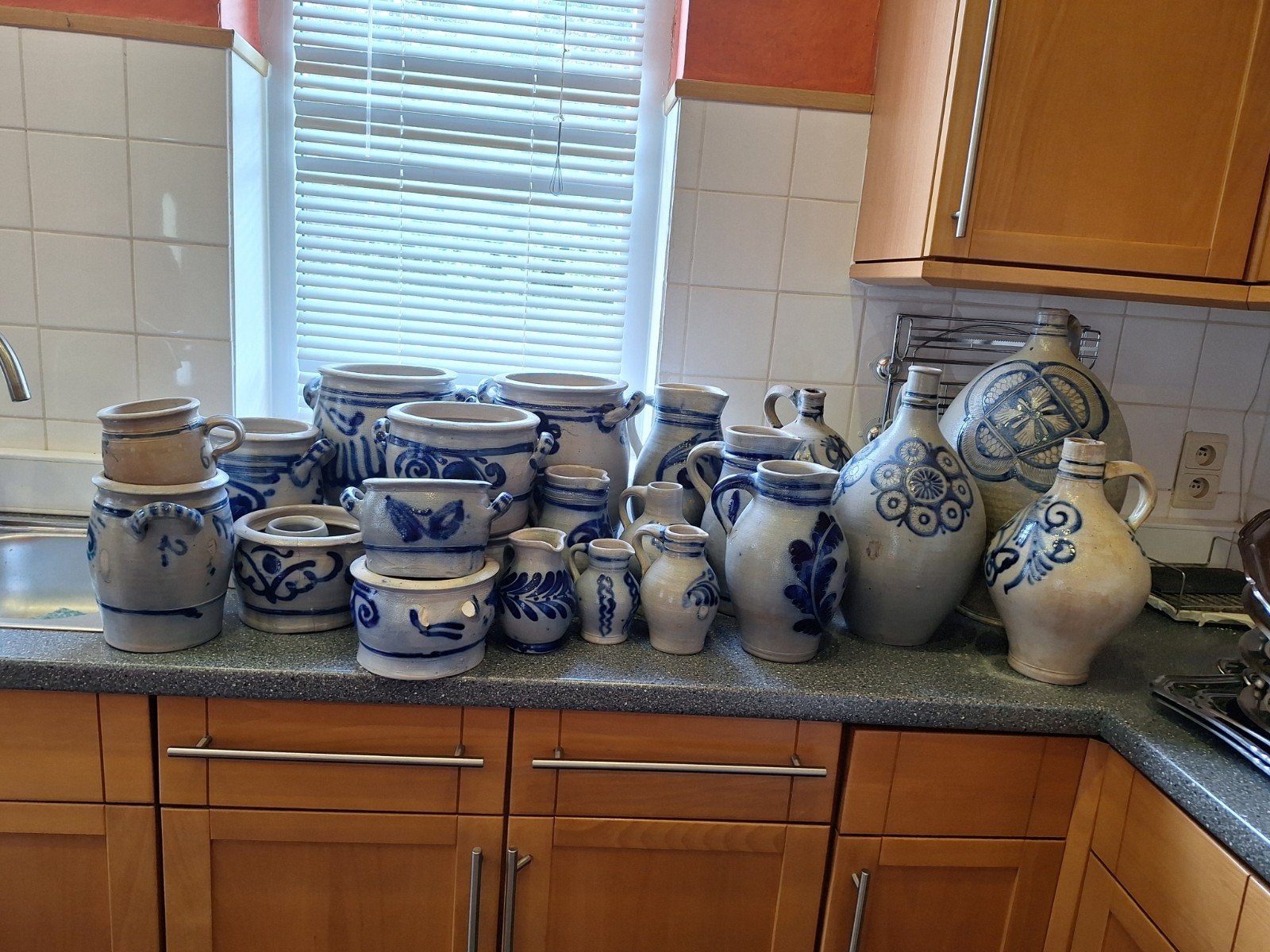 Gros lot de pots en grès, Antiek en Kunst, Antiek | Servies compleet, Ophalen