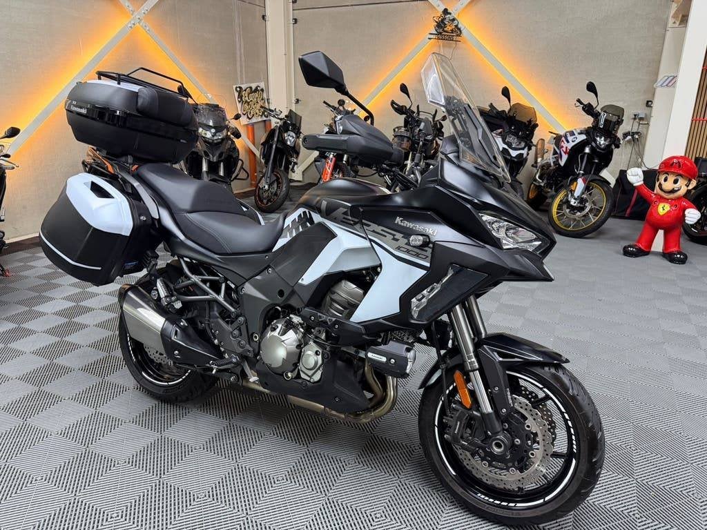 KAWASAKI VERSYS 1000 SE GRAND TOURER * GARANTIE * 2020, Motos, Permis Moto A, Tourisme, Entreprise, Occasion