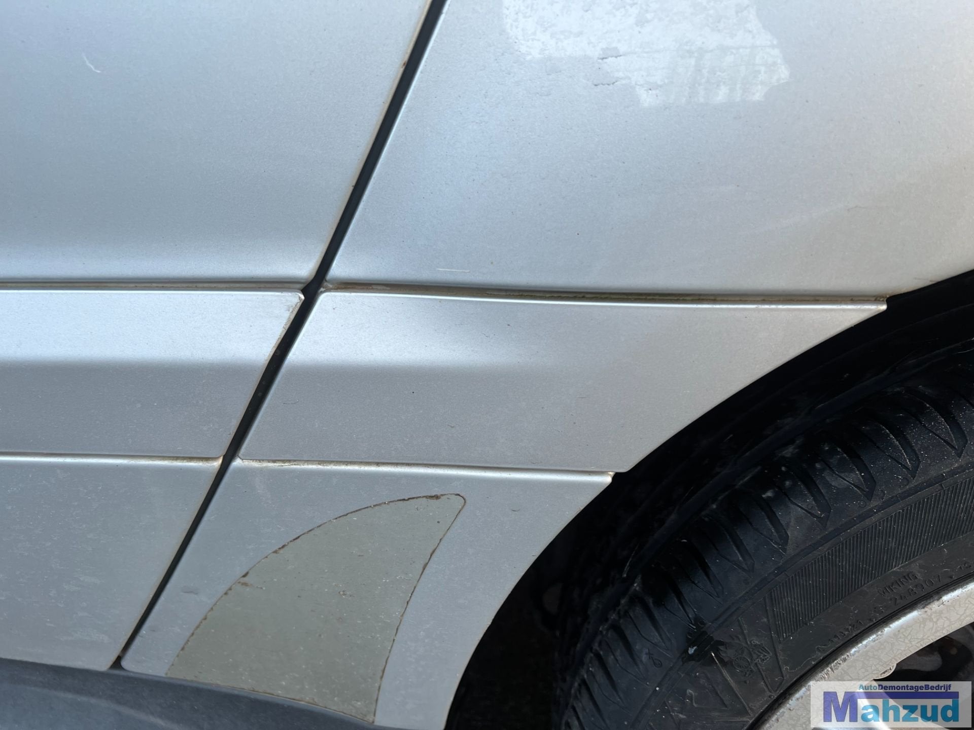 MERCEDES B KLASSE W245 ZILVER 761 Links sierstrip 2005-2011, Auto-onderdelen, Gebruikt, Mercedes-Benz AG, Mercedes-Benz, Mercedesstrasse 120
70372  Stuttgart, DE