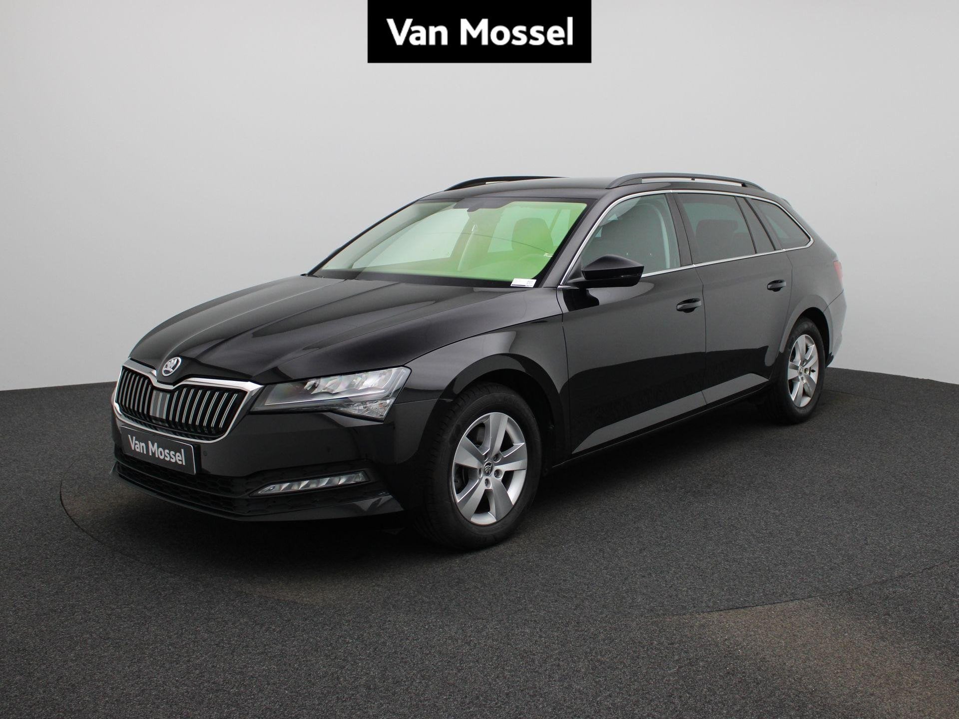 Skoda Superb Combi 1.5 TSI ACT 110kW DSG7 Clever | Camera |, Auto's, Gebruikt, 4 cilinders, Zwart, 1492 kg
