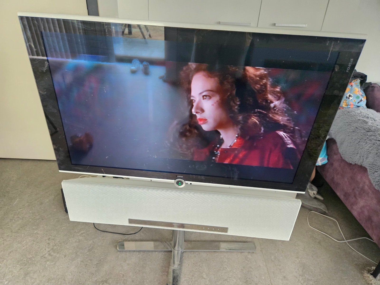 Loewe 40inch, Ophalen