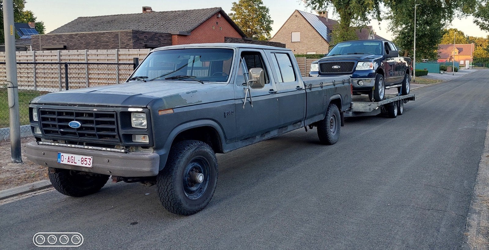 emblématique Bullnose F350 de 1983, Autos, Achat, 4 portes, Automatique, Particulier