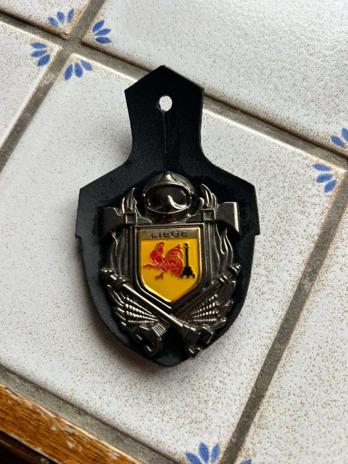 Belle broche sapeur pompier liegeois, Enlèvement ou Envoi, Neuf