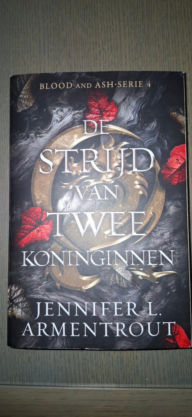 Jennifer L. Armentrout - De strijd van twee koninginnen, Enlèvement ou Envoi, Jennifer L. Armentrout