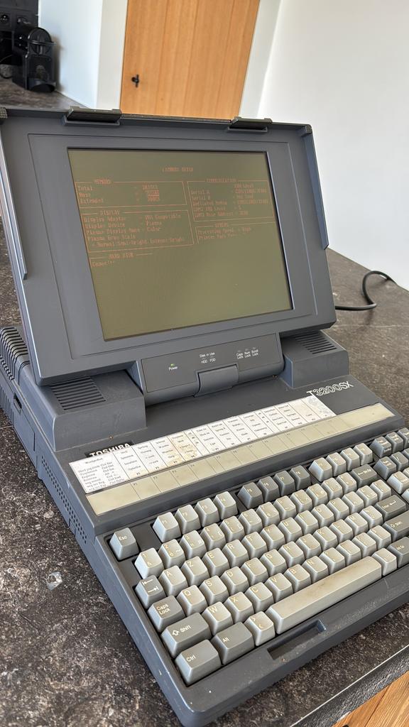 Ordinateur portable vintage T3200SX, Enlèvement ou Envoi