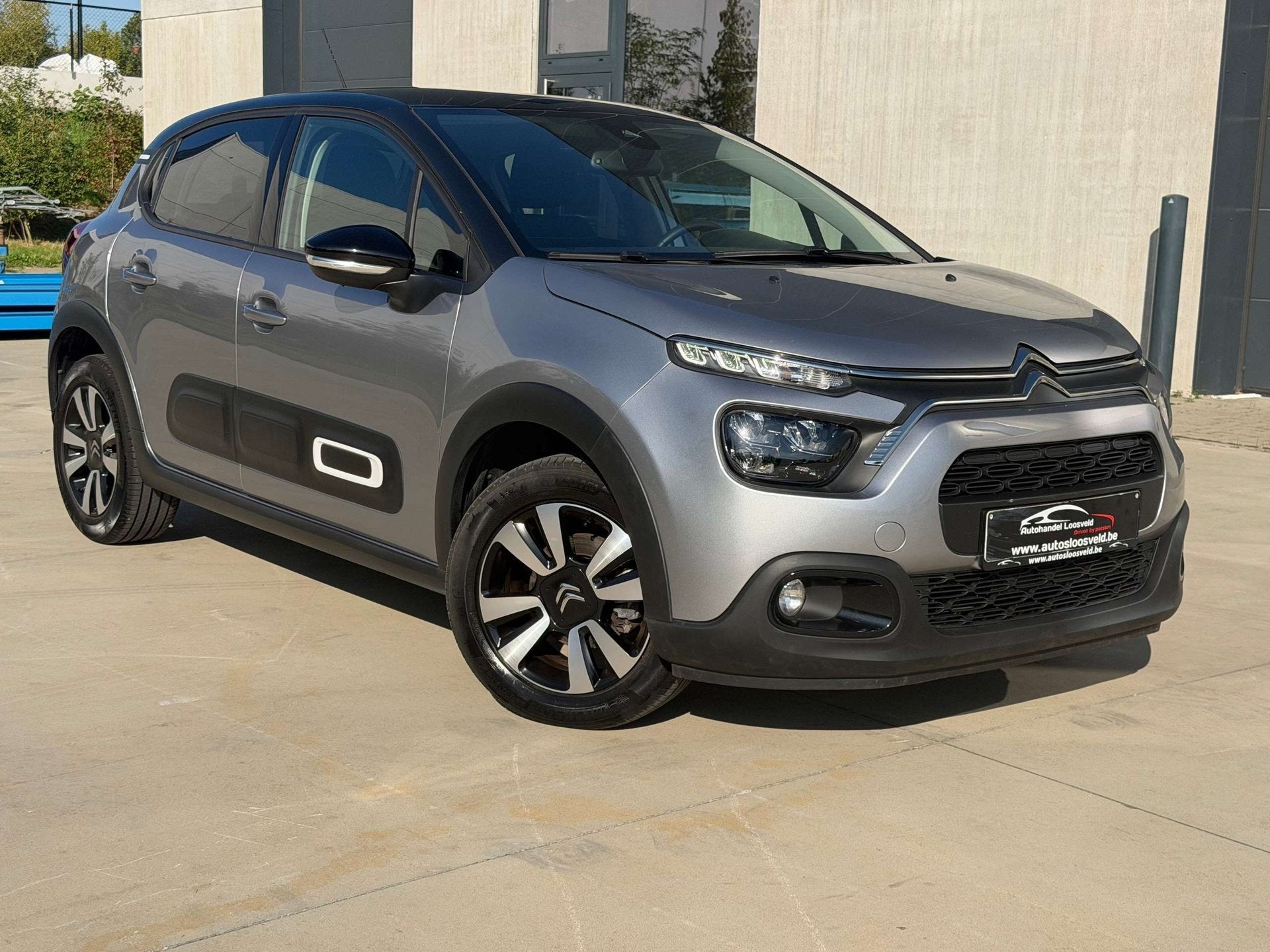 Citroen C3 1.2 PureTech Euro 6if/110pk/CARPLAY/CAMERA/ PDC, Auto's, Dealer onderhouden, Stof, Gebruikt, 1199 cc
