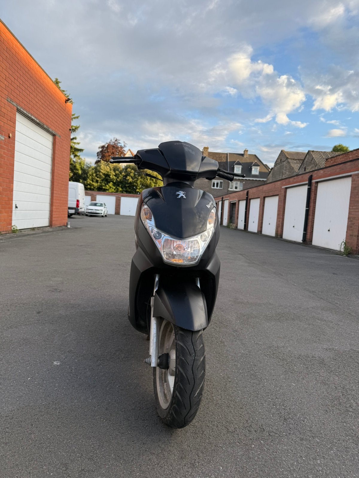Peugeot kisbee A klasse, Fietsen en Brommers, Scooters | Peugeot, Ophalen, Gebruikt, Overige modellen, Klasse A (25 km/u)