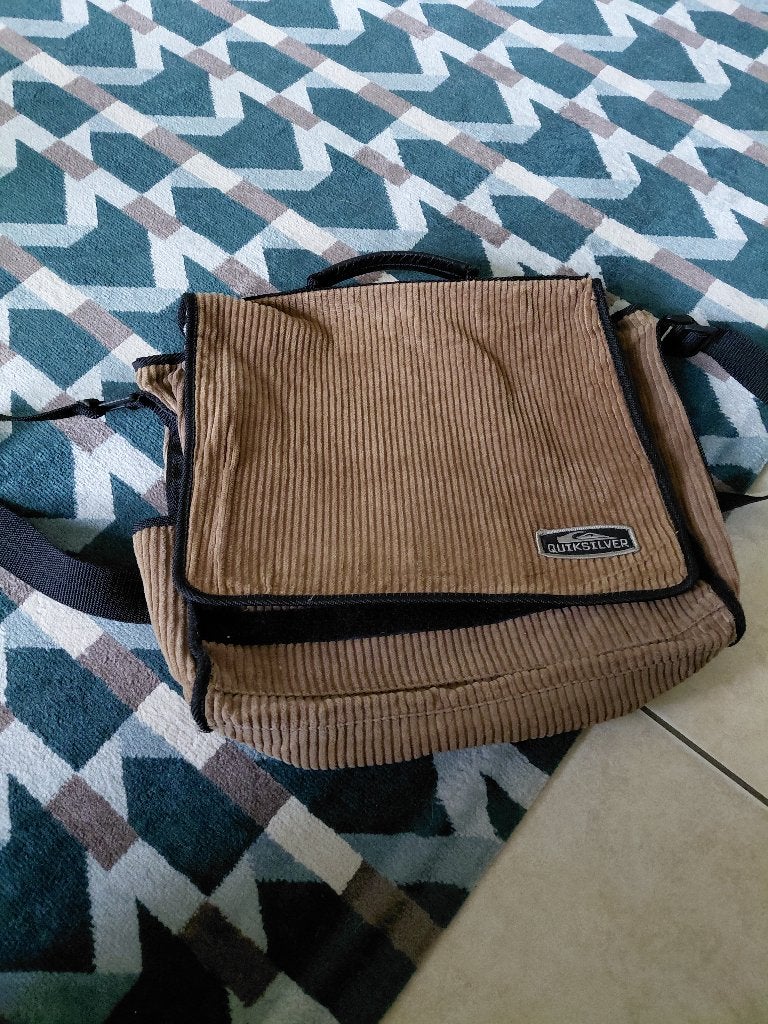 Messengerbag Quiksilver ribfluweel, Ophalen, Gebruikt, Bruin, Overige merken