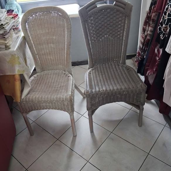 6 rieten stoelen, Huis en Inrichting, Stoelen, Ophalen, Riet of Rotan, Zo goed als nieuw, Grijs