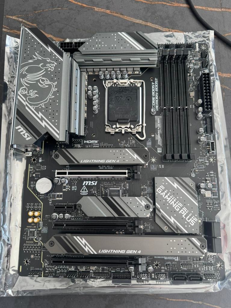 MSI Z790 Gaming plus WiFi, Enlèvement ou Envoi, Comme neuf
