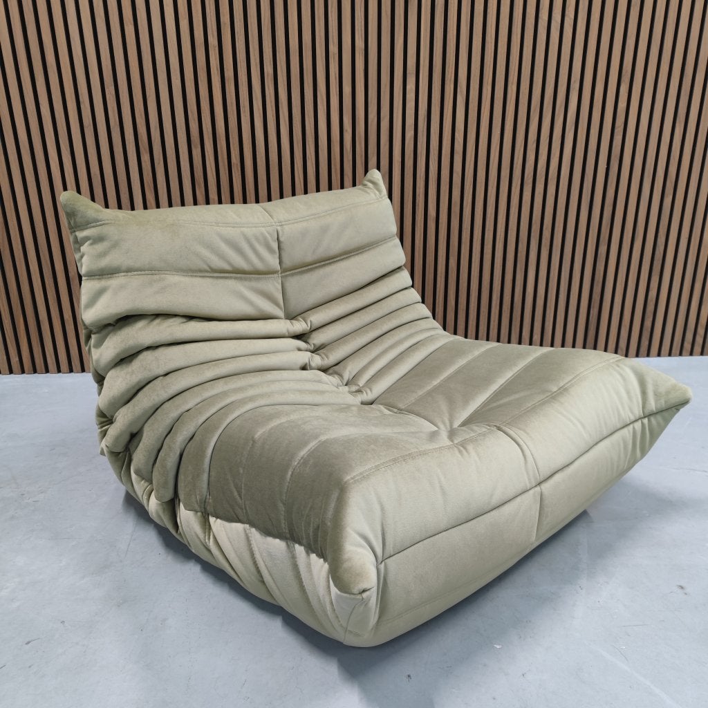 Ligne Roset Togo Eenzits | Licht Groen Velvet, Antiquités & Art, Antiquités | Meubles | Chaises & Canapés, Enlèvement ou Envoi
