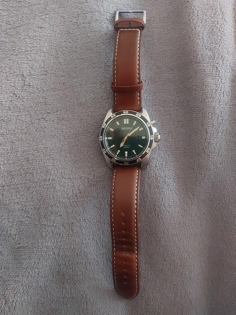 Montre seiko kinetique, Seiko