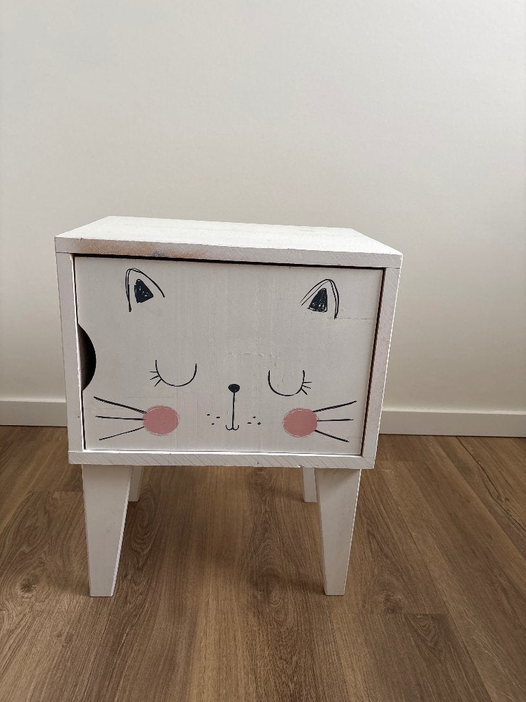 Nachtkastje meisje, Huis en Inrichting, Ophalen, Gebruikt, Minder dan 45 cm, Minder dan 55 cm