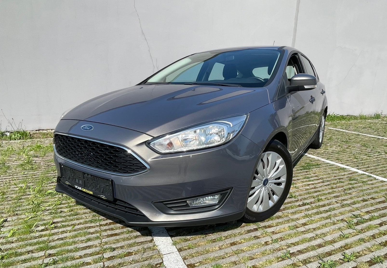 Ford Focus benzine 1ste eigenaar met Ohb, Stof, Bedrijf, 5 deurs, 3 cilinders