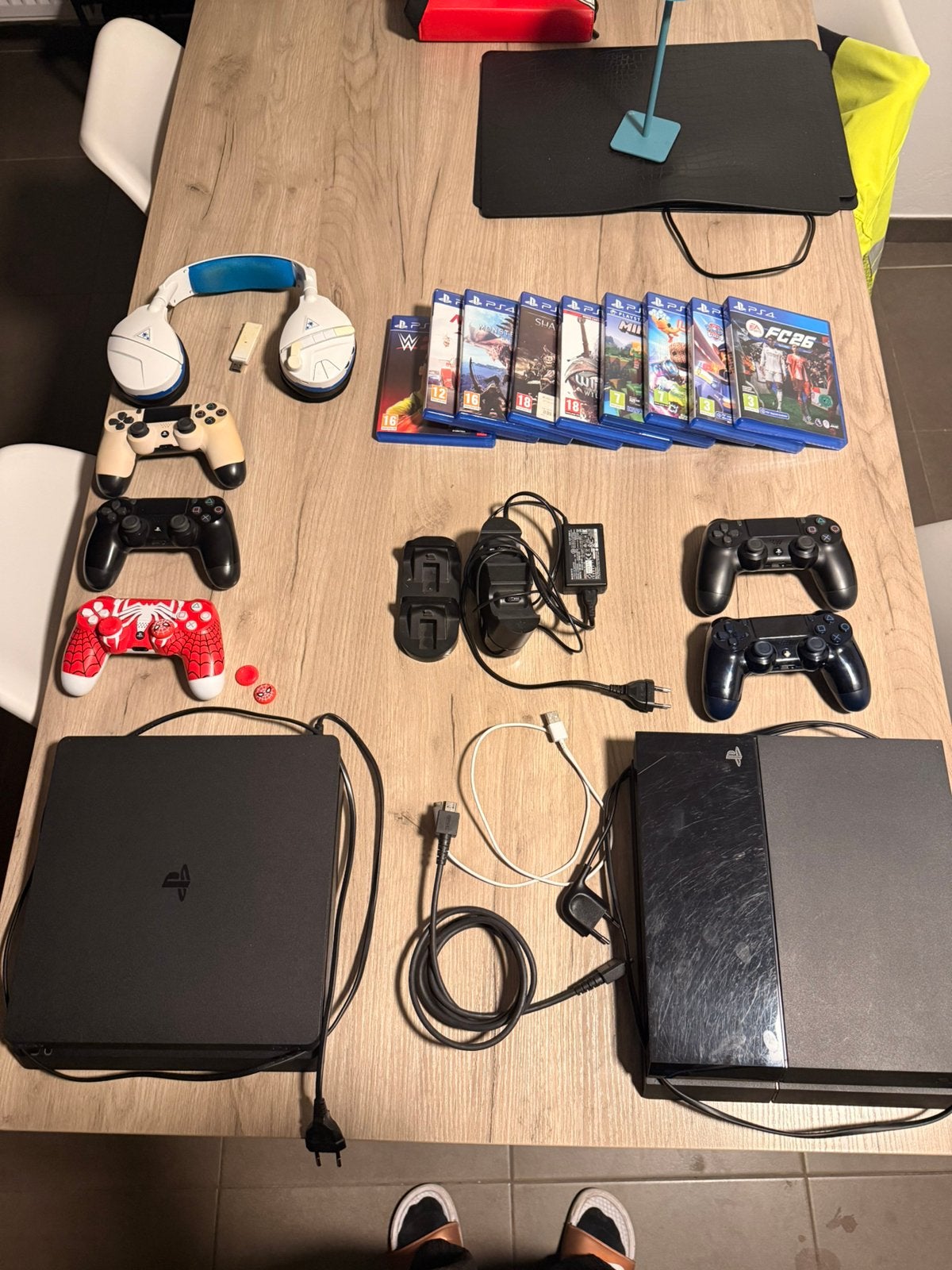 Complete PlayStation 4 bundel - console 2x, Ophalen, Gebruikt, PlayStation 4