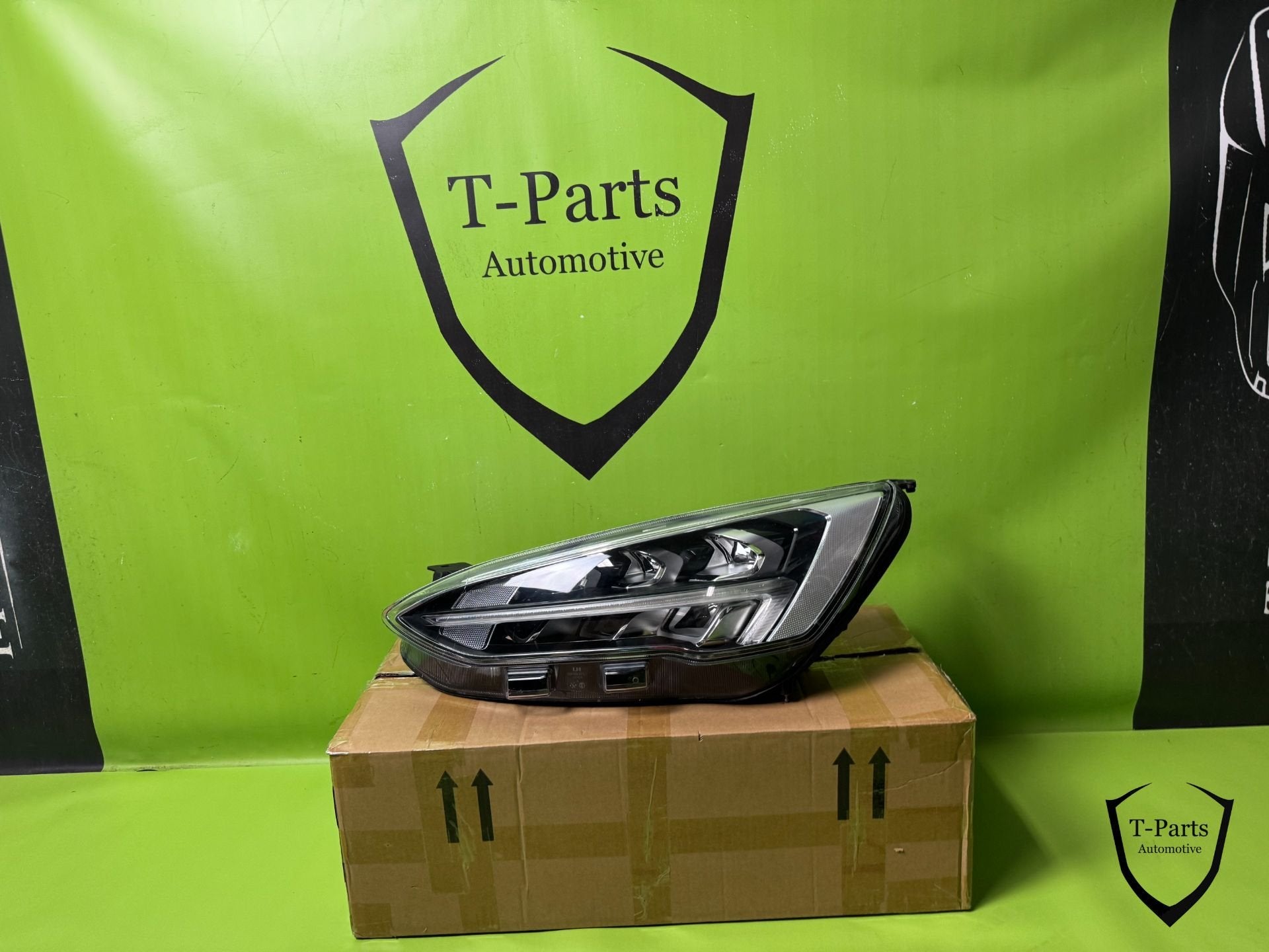 ford focus links koplamp JX7B13E015AD lamp, Auto-onderdelen, Gebruikt, Info@ford.com, Ford, Ford Motor Company