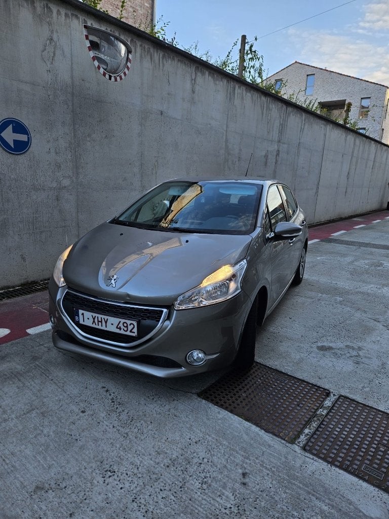 Peugeot 208, Auto's, Peugeot, Automaat, Euro 5, 4 cilinders, 1600 cc