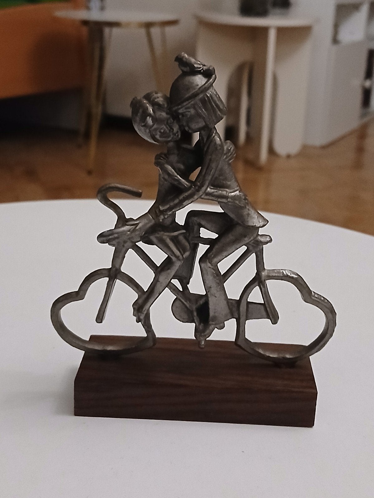 Beeldje „The Lovers of Peynet” op de fiets — Étain, Ophalen of Verzenden