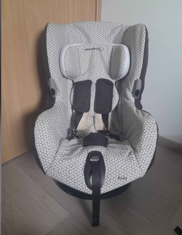 draaibare autostoel Bébéconfort, Kinderen en Baby's, 9 t/m 18 kg, Slaapstand, Ophalen, Overige merken
