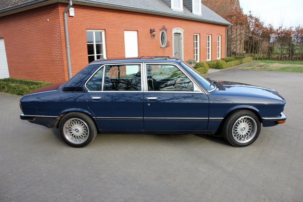 BMW 518 e12 (1978) Oldtimer – Iconische sharknose, foto 11