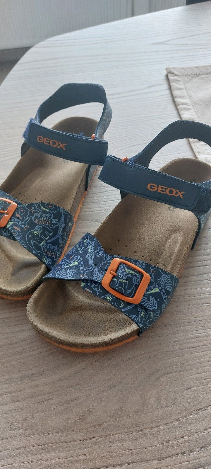 Kindersandalen maat 36, Kinderen en Baby's, Babykleding | Schoentjes en Sokjes, Ophalen