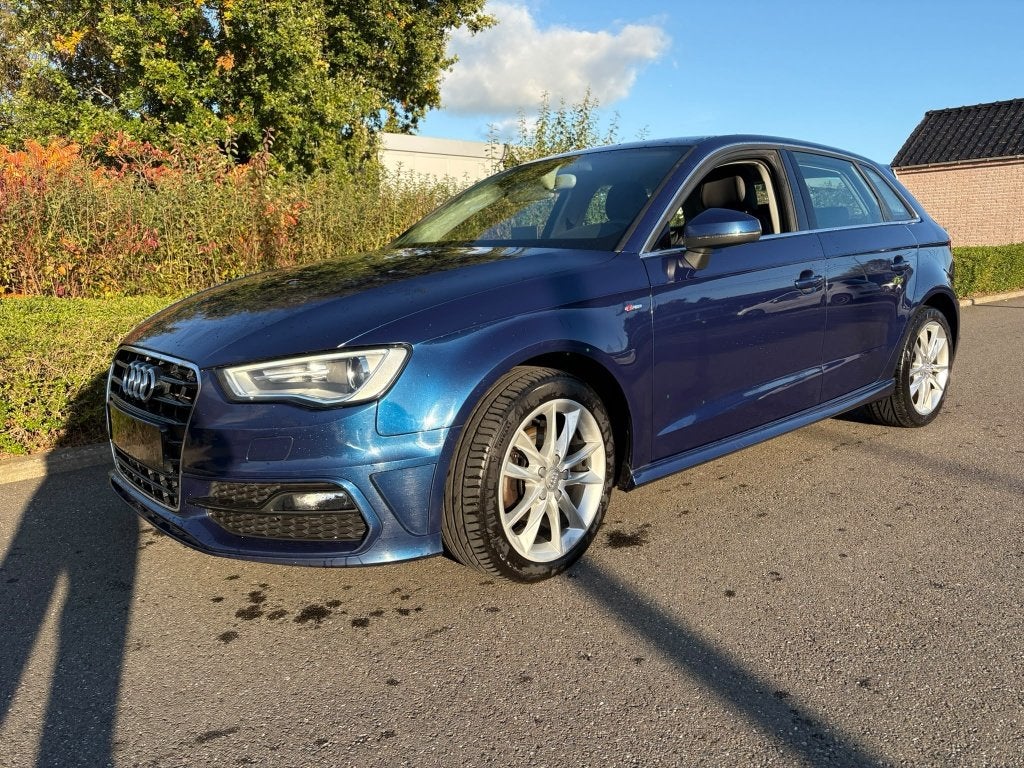 Audi A3 Sportback 1.6 TDi EURO 6B  CT OK + CAR PASS, Autos, Achat, Euro 6, Entreprise, Boîte manuelle