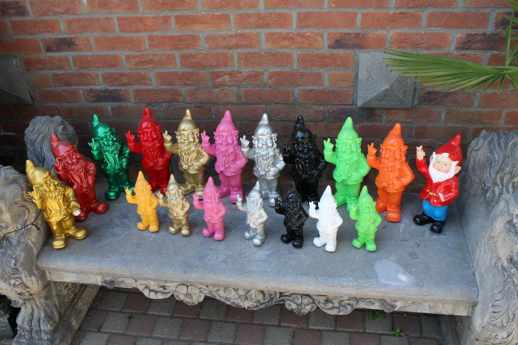 Dwergbeeld met de neukvinger, uitverkocht!, Ophalen of Verzenden, Nieuw, Kunststof, Tuinkabouter