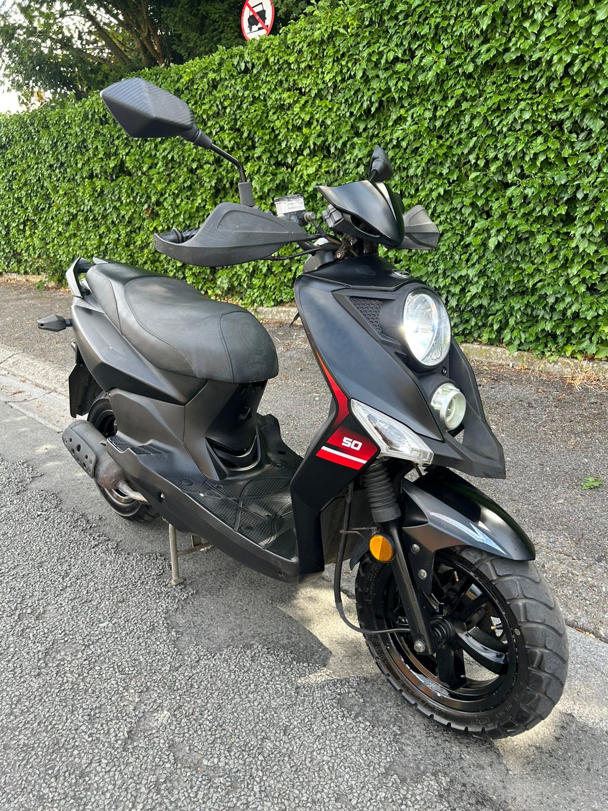 Scooter sym crox classe A livraison possible, Vélos & Vélomoteurs, Scooters | SYM, Comme neuf, Enlèvement