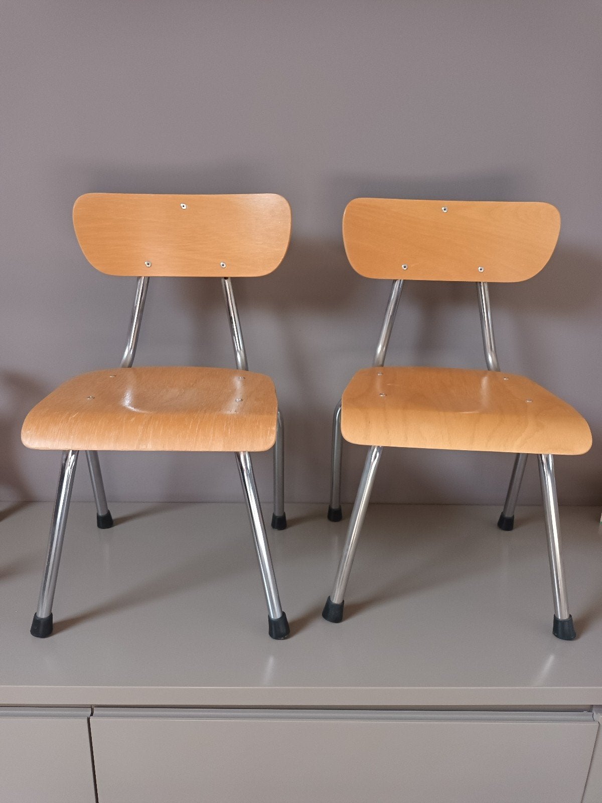 2 kleine stoeltjes, Ophalen, Nieuw, Stoel(en)