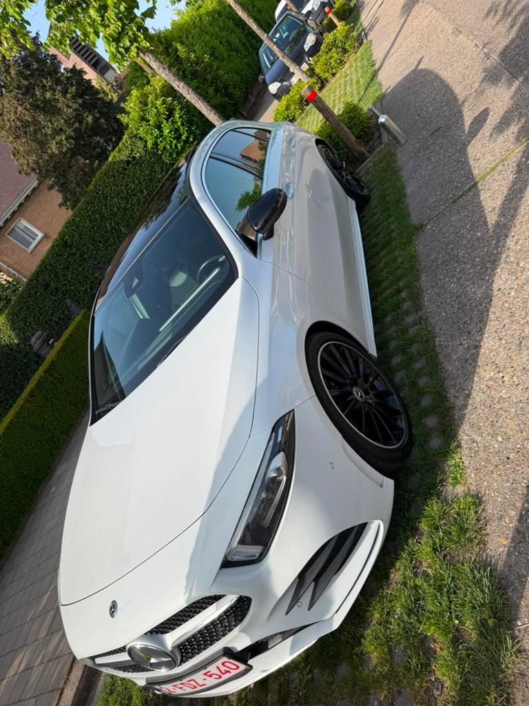 A200 amg pakket Full pakket, Auto's, Automaat, Adaptieve lichten, 5 zetels, 5 deurs