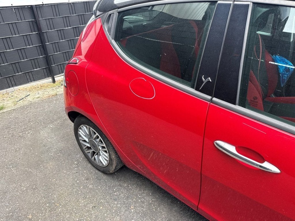 PORTE DROITE ARRIÈRE Lancia Ypsilon (312) (01-2011/08-2018), Lancia Automobiles - Stellantis Europe S.p.A, Arrière, Lancia, Corso G. Agnelli 200
10135  Turin, IT